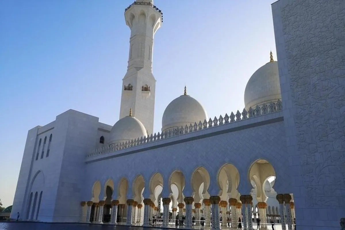 Image 3 of Private Abu Dhabi City Tour with Pick up from Dubai or Abu Dhabi