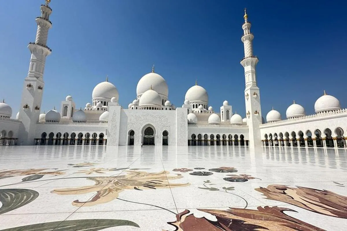 Image 5 of Private Abu Dhabi Grand Mosque Tour from Dubai
