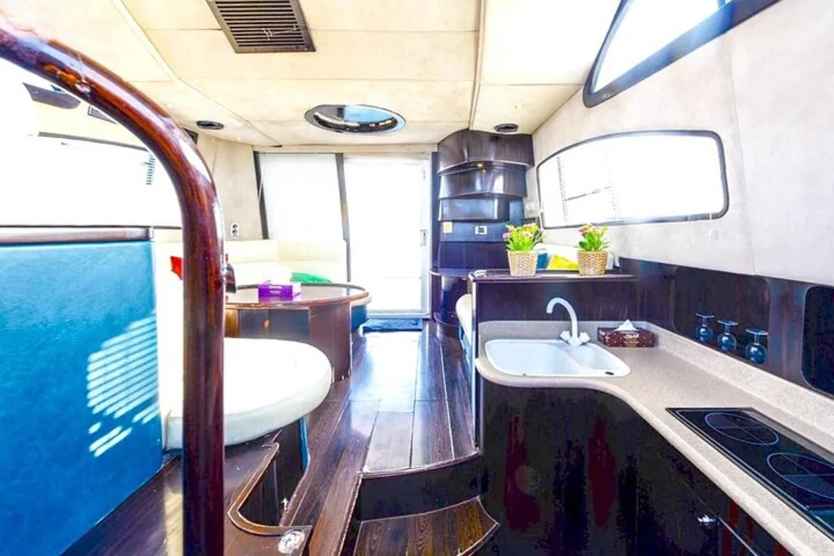 Image 6 of Private Charter Yacht: Dubai Marina, Atlantis And Burj al Arab