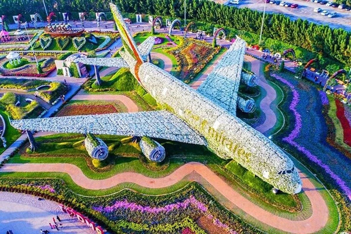 Image 6 of Private Dubai City Tour with Miracle Garden Ticket