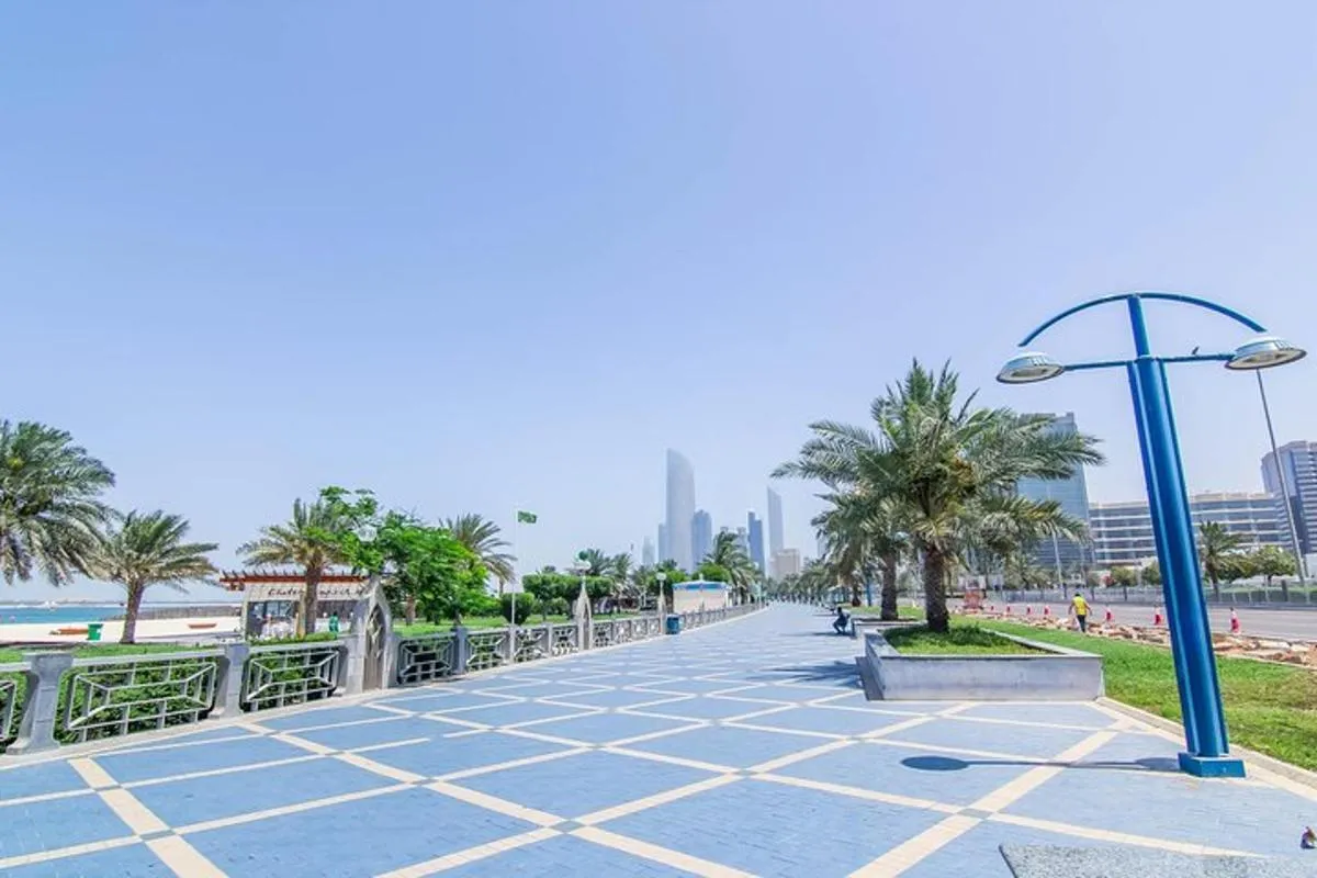 Image 6 of Private Tour: Abu Dhabi Full-Day City sightseeing with Transport from Dubai