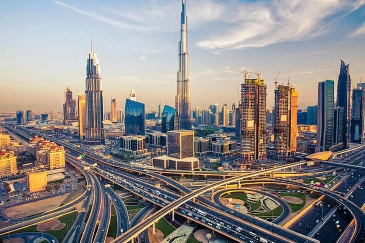 Image 5 of Private Transfer: Abu Dhabi Airport AUH to Dubai in Business Car