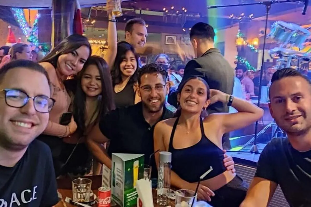 Image 3 of Pub Crawl Dubai: Nightlife Tours