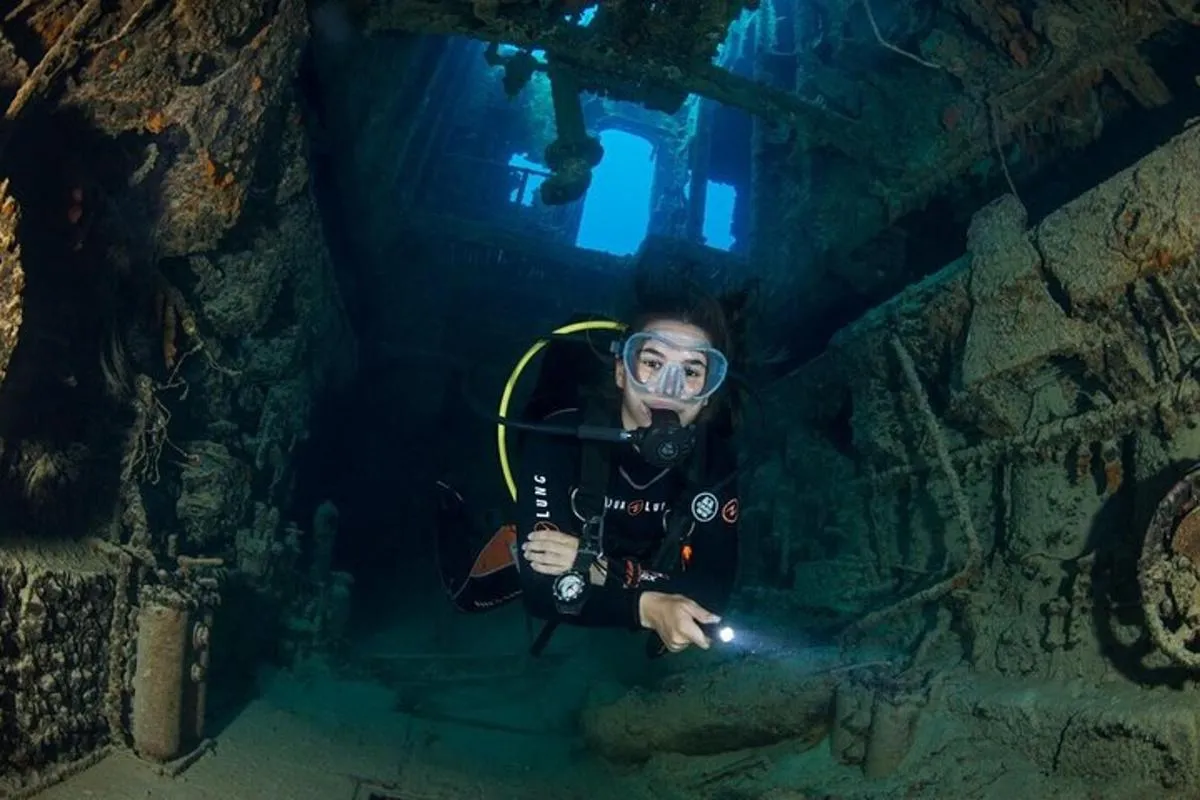 Image 1 of Scuba Diving at Jumeirah Dubai with Private Transfer