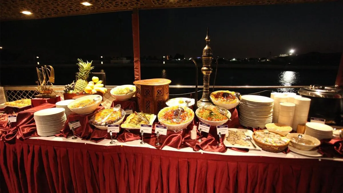 Image 1 of Two-hour Luxury Dinner Cruise with Drinks