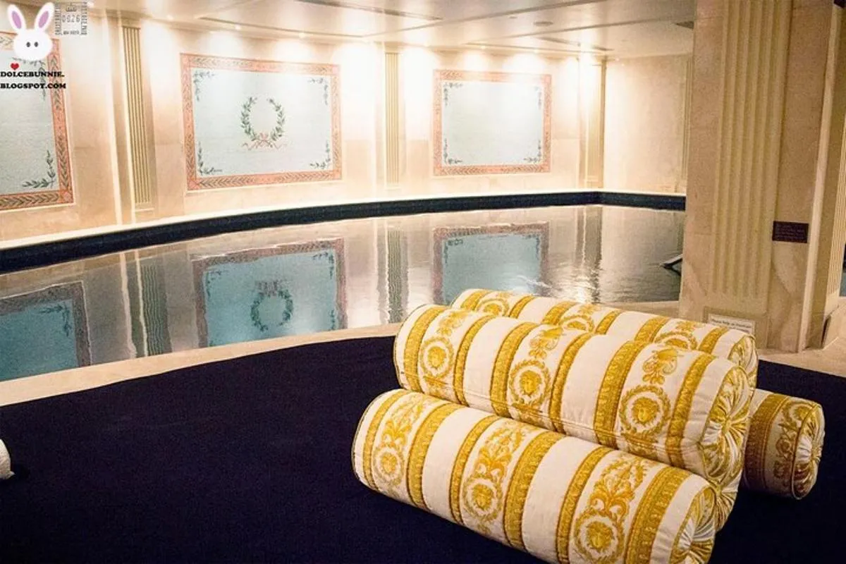 Image 4 of Versace Sleep Treatment with Gold Cappuccino Experience