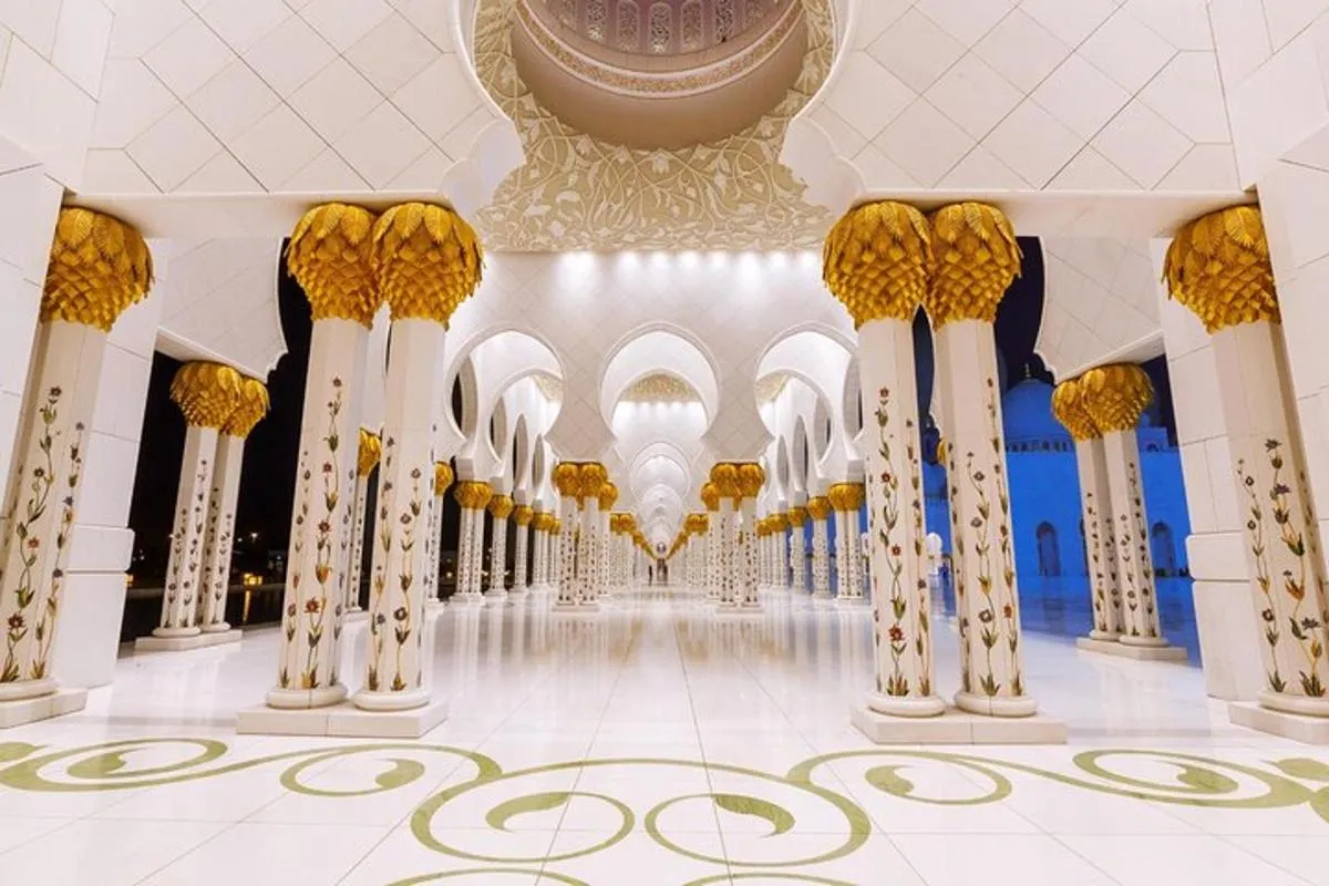 Image 4 of Visit Abu Dhabi Sheikh Zayed Grand Mosque in Dubai