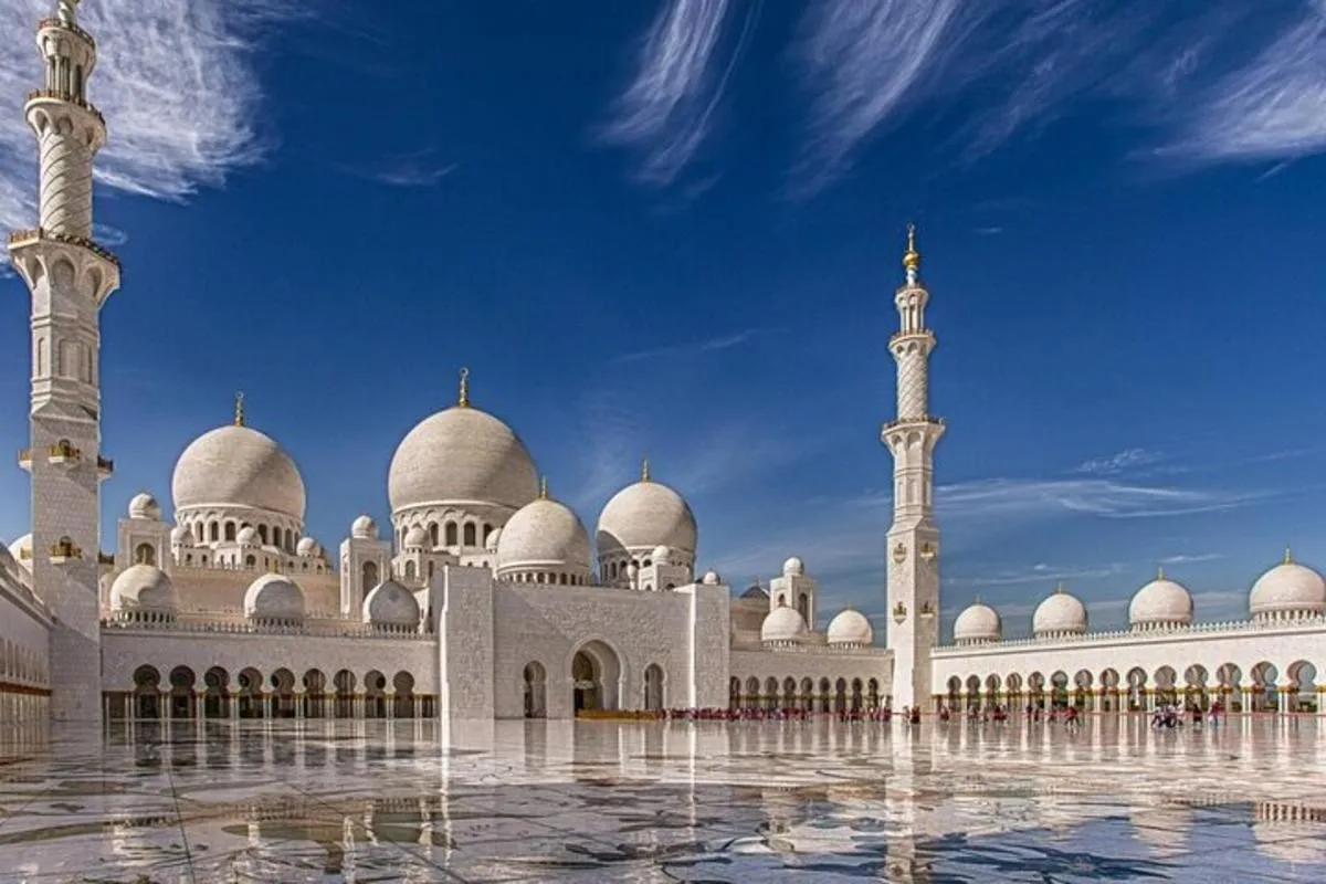 Image 5 of Visit Abu Dhabi Sheikh Zayed Grand Mosque in Dubai