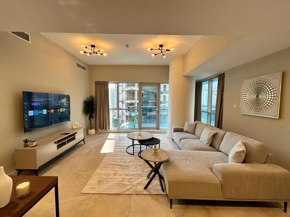 1BR Apt in Business bay close to canal and Dubai mall! - 2