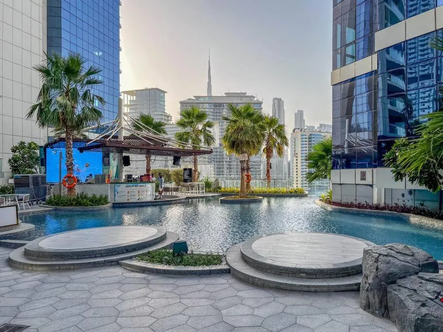 1BR Paramount Iconic Burj View