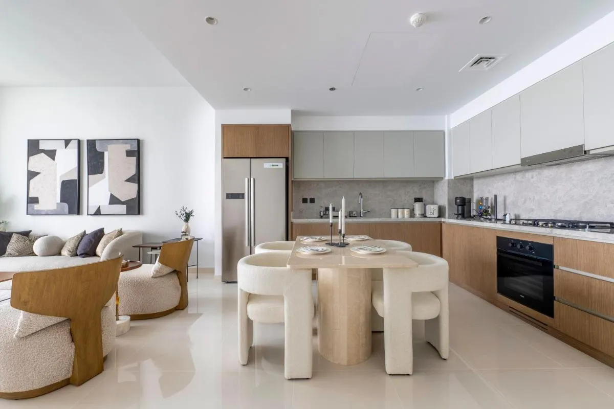 2BR Beachfront Gem with Dazzling Views of the Palm - 3