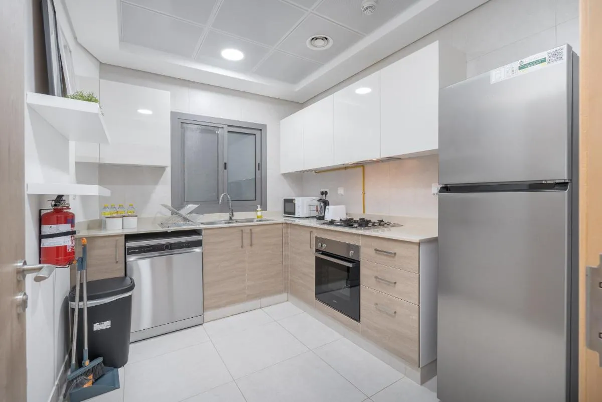 2-Bedroom Oasis with Hotel-Quality Comfort in Business Bay Perfect for 4 - 2