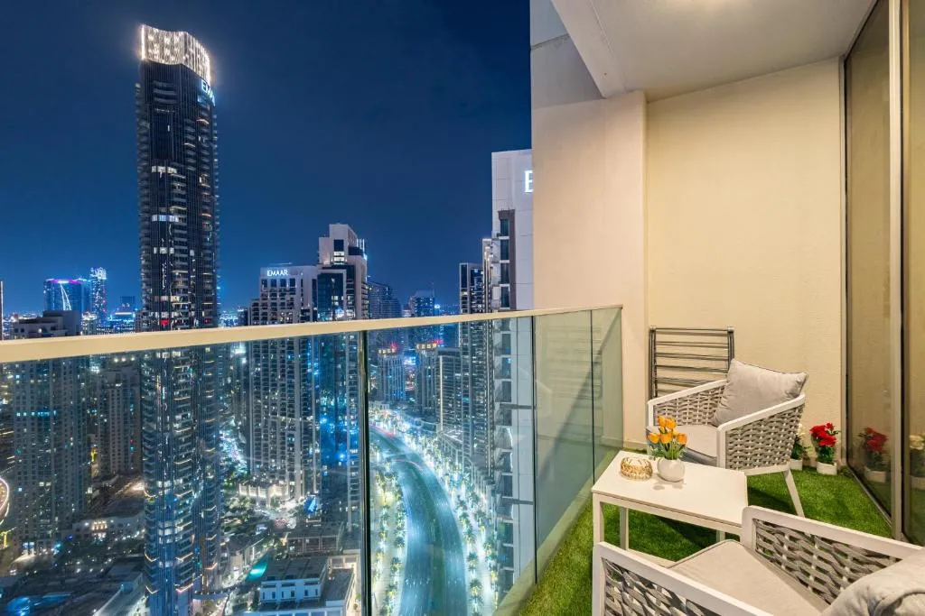 4-Bed Luxury Escape in The Heart Of Downtown Dubai