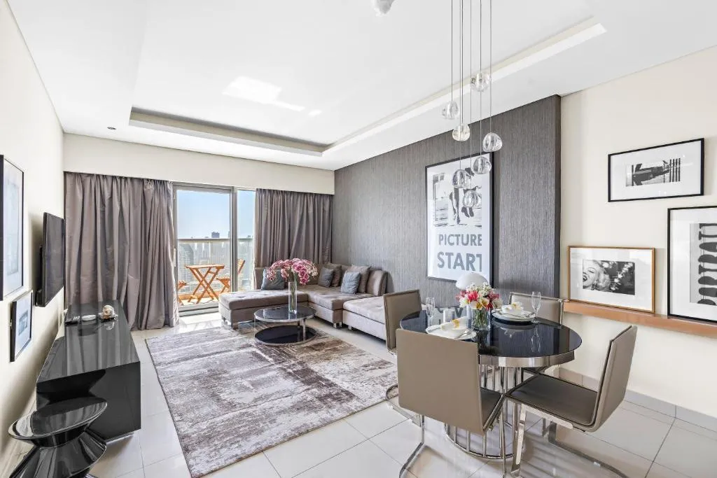 ALiving Luxury 1BR Paramount Tower Business bay with Burj Khalifa View 6203