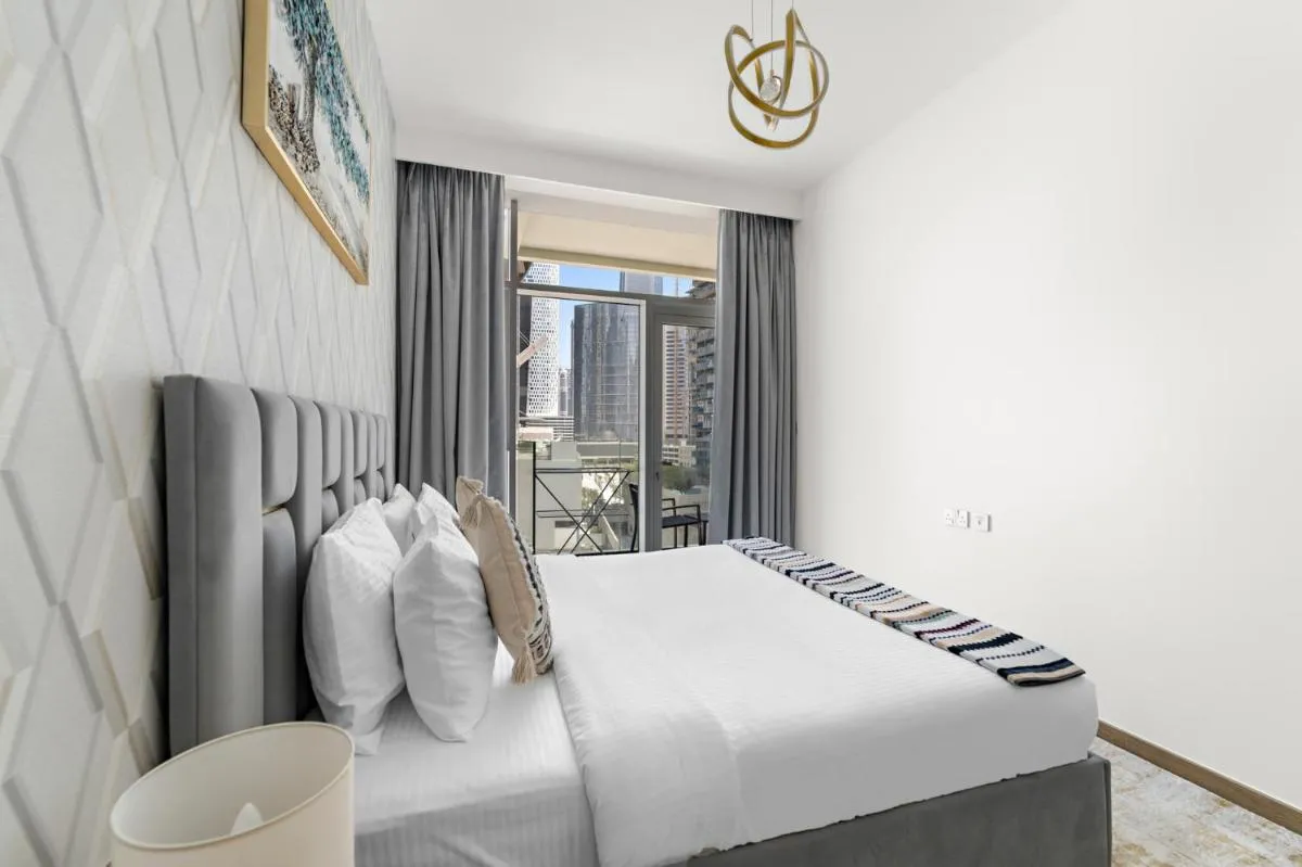 A Living Modern 1BR Oasis in Missoni Tower-211 - 3