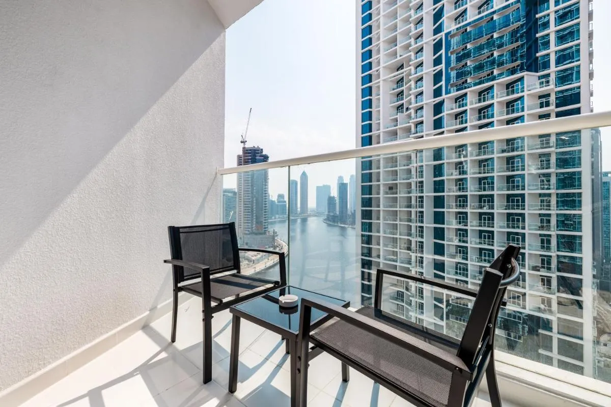 A Living Stylish Studio Apartment With Partial Burj & Canal View at Prive B 1417 - 3