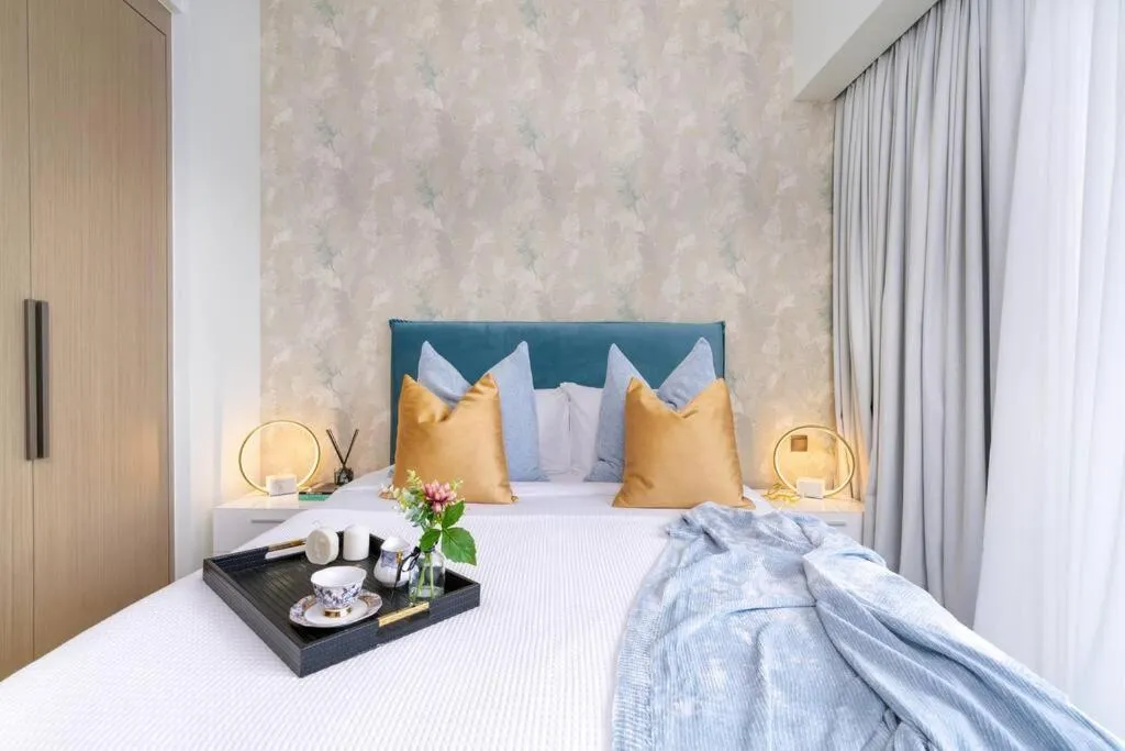 Act1, Act2 – Downtown Elegant design 1BR, ON OFF
