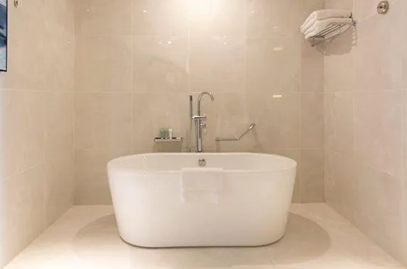 Asiana Grand Hotel - 3