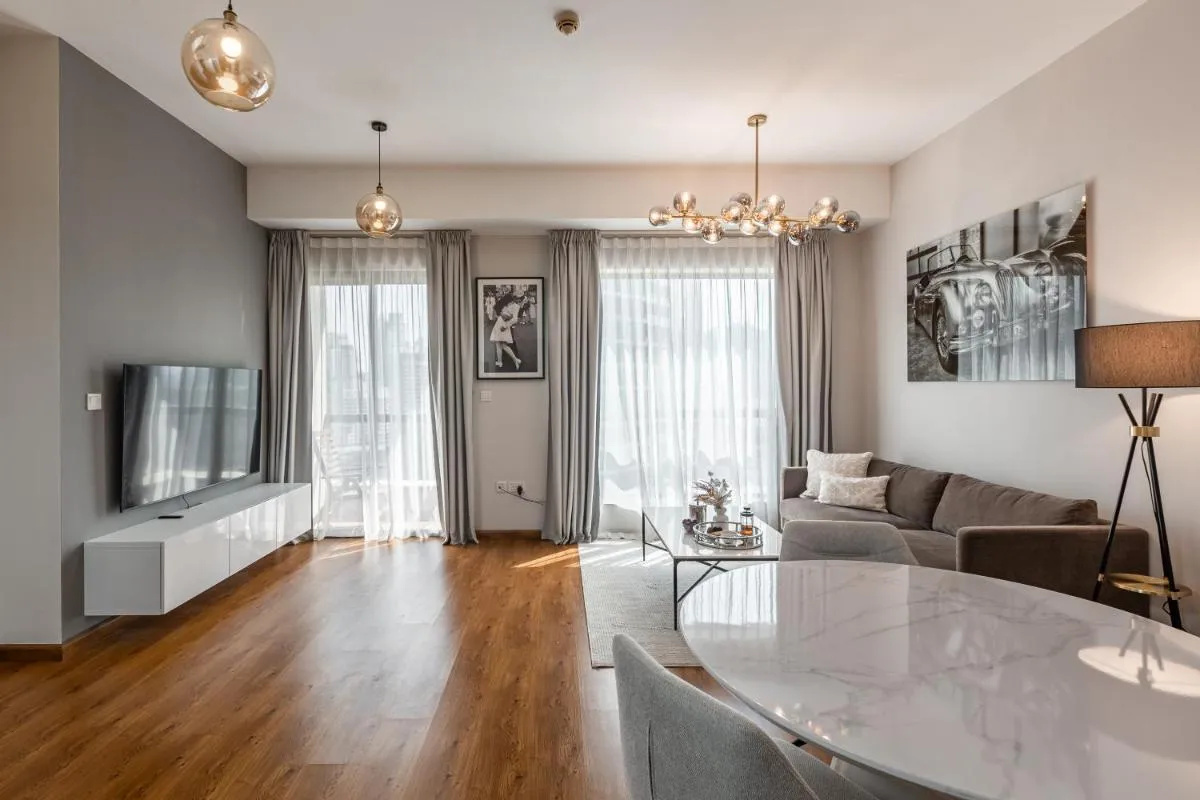 Beautiful 1 bedroom by the beach - 2