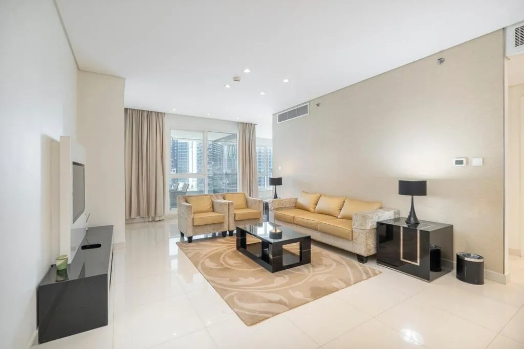 Beautifully designed 3BR with canal views in Business Bay