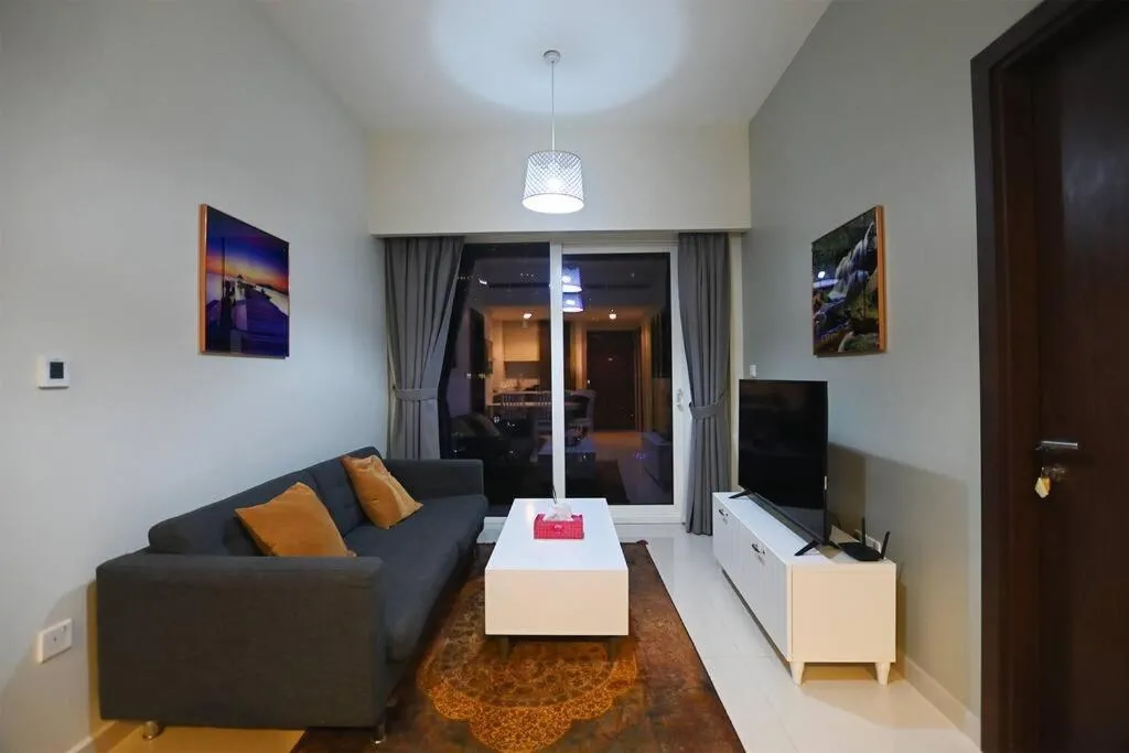 Brown Stone Holiday Homes Reva Residences