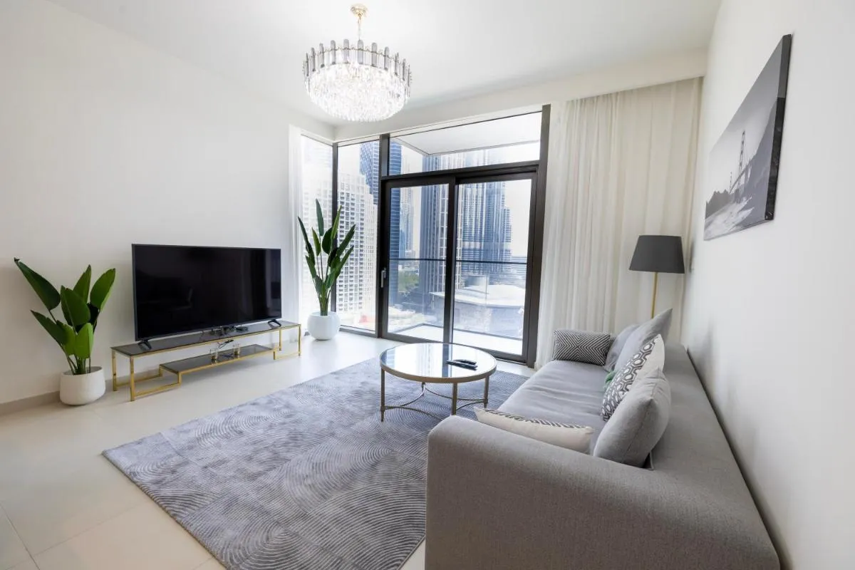 Burj Crown 2BR Apartment with Panoramic Burj Khalifa View - 2