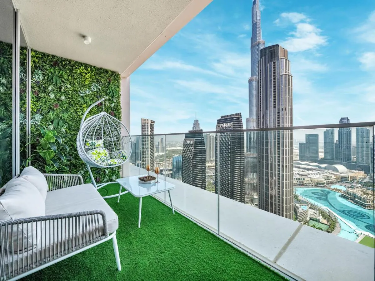 Burj Khalifa Bliss I 4 bedroom Apartments I Burj Khalifa & Fountain Views I Free Gym, Pool, Parking, Wi-Fi and PS5 I by Skyline Serenity - 2