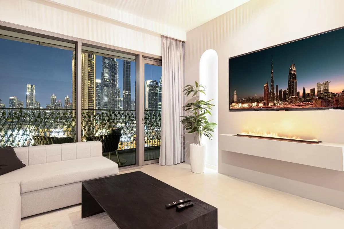 Burj Khalifa View, 2 Balcony w Lounge, Dubai Mall Access, Gym, Infinity-Pool, Playground, BBQ, Family Friendly - 2