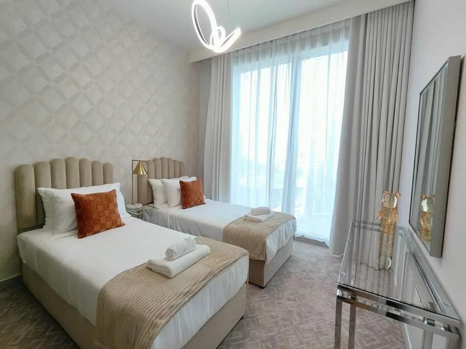 Burj View – 10 minutes walk Dream Lux Designer 3BD - 2