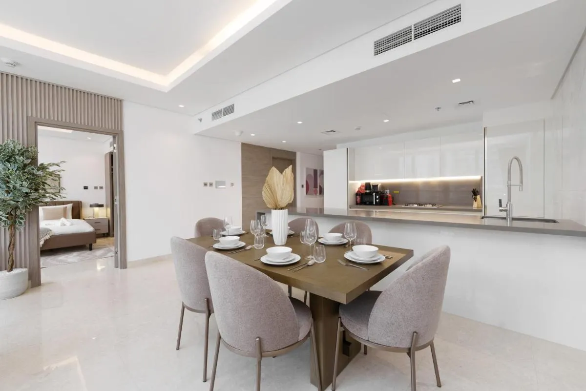 Business Bay Exquisite Living Experience-Suiteable - 3