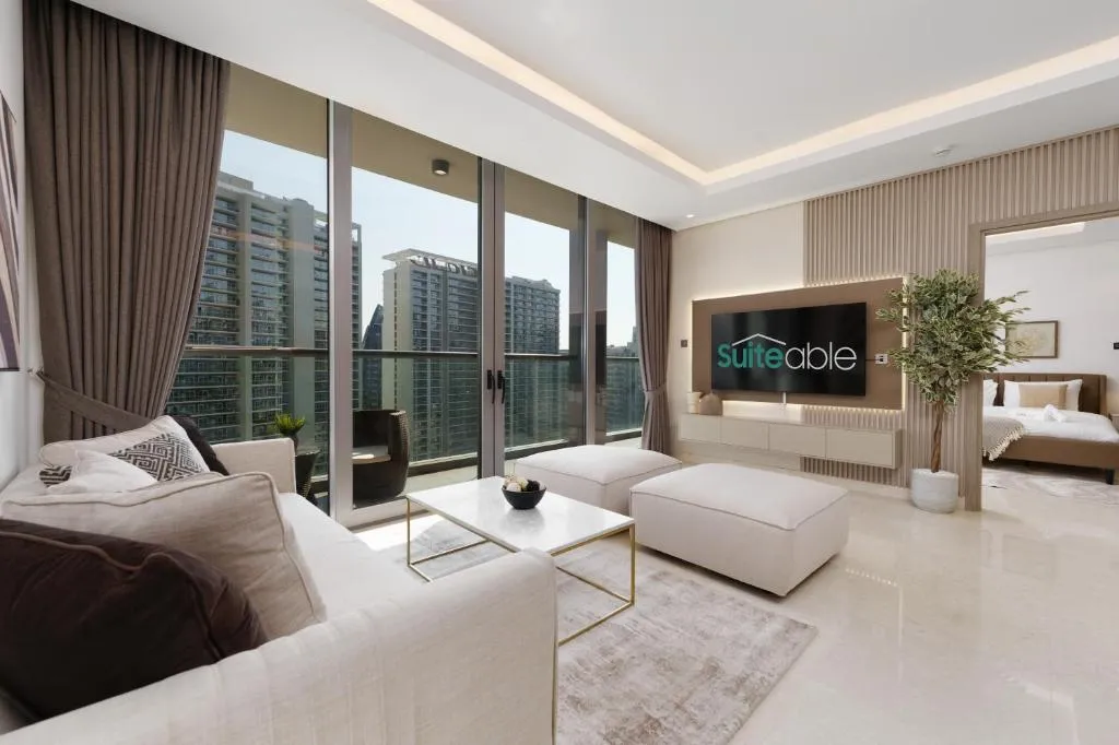 Business Bay Exquisite Living Experience-Suiteable