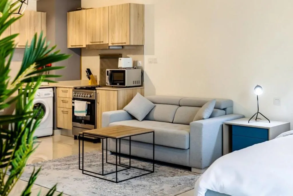 CAICAI HOMES AG Tower Business Bay