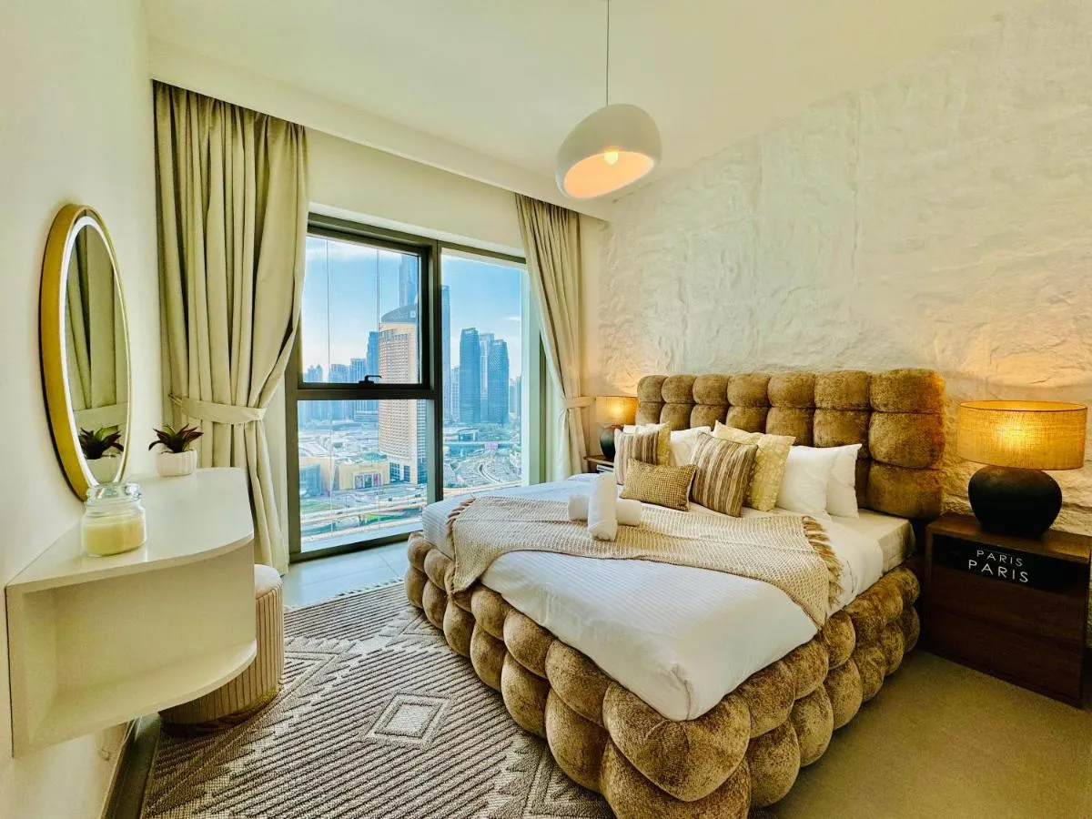 Chic 2-BR Apt with Burj Views At Downtown Views II , Direct Dubai Mall Access - 3