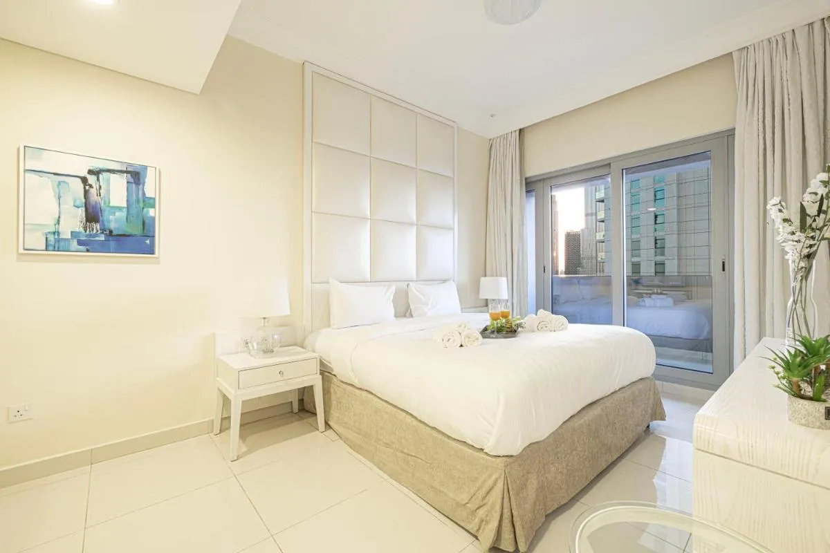 Damac Maison Mall Street 3 Bedroom Burj Khalifa view With Gym and Pool 1 minute walk to Dubai Mall - 2