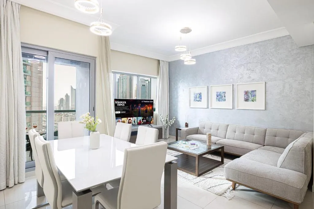 Damac Maison Mall Street 3 Bedroom Burj Khalifa view With Gym and Pool 1 minute walk to Dubai Mall