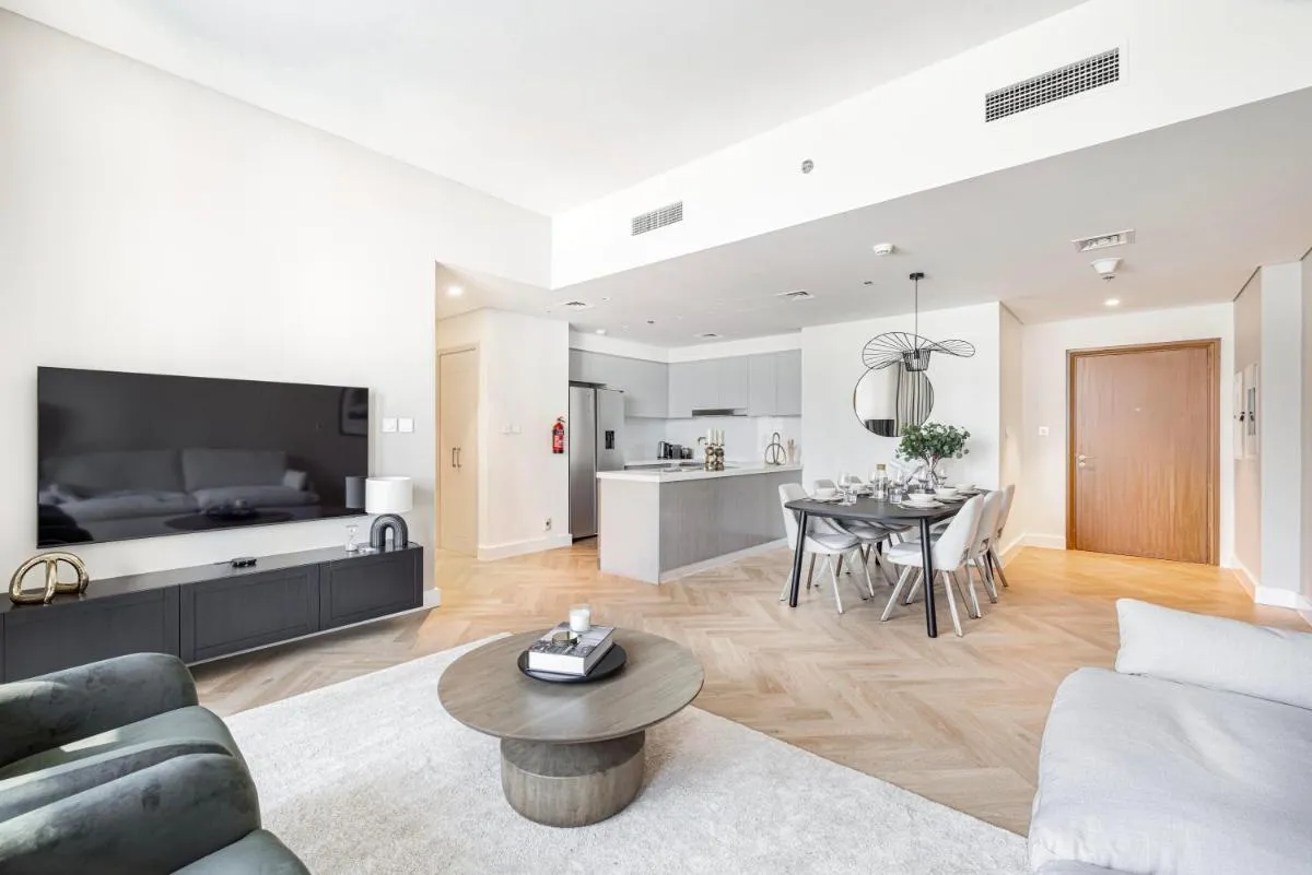 Daniels Luxury 3BR with Dubai Opera Views - 3