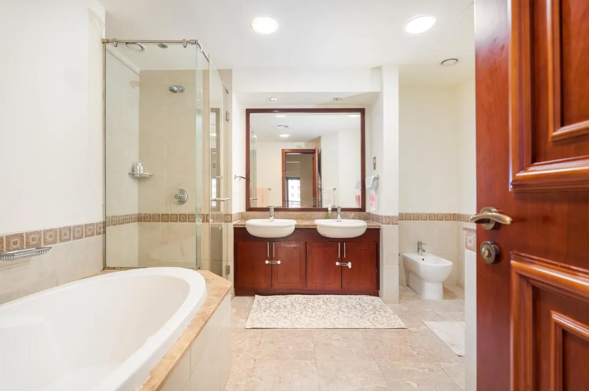 Daniels Sea View 2BR in Fairmont The Palm - 3