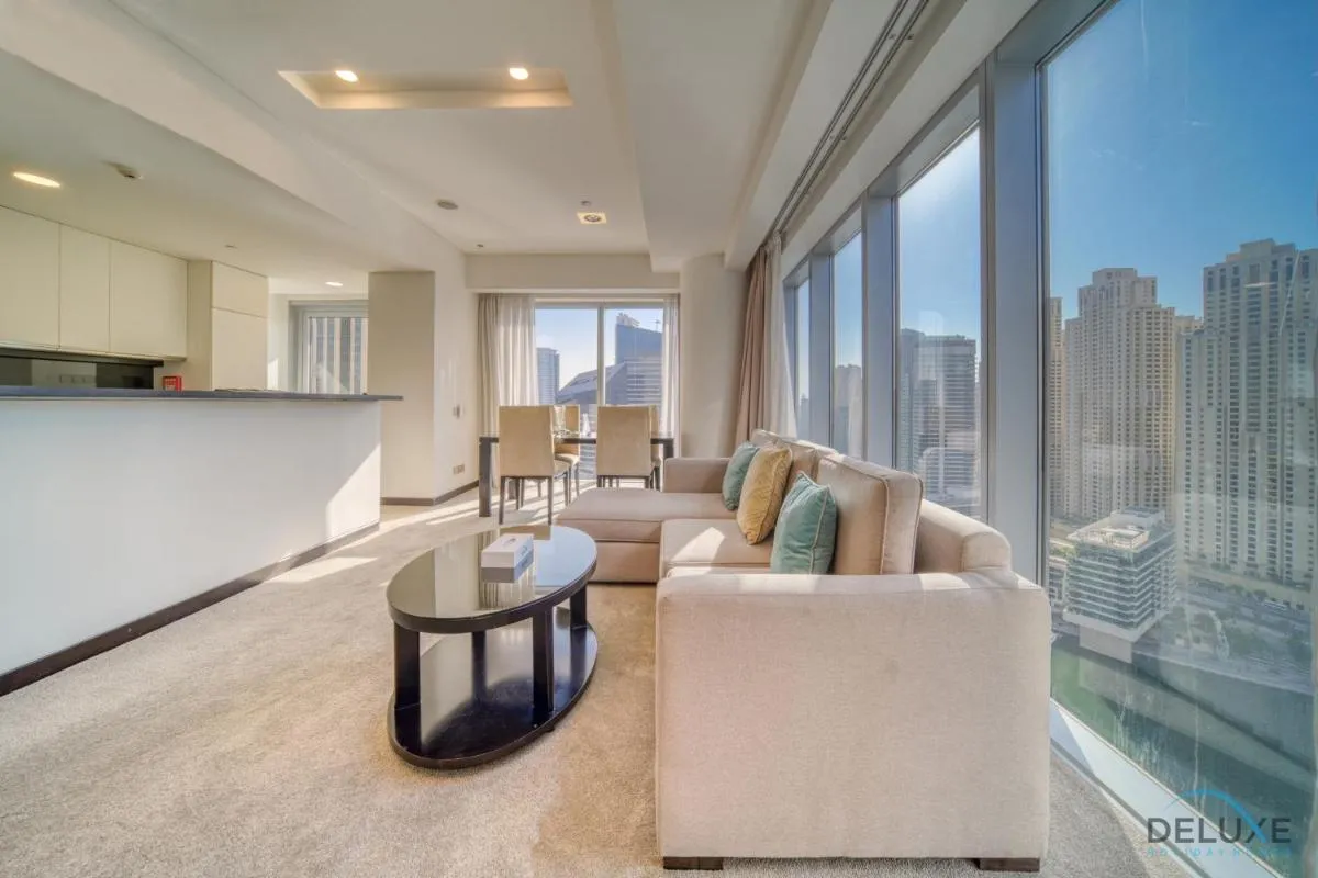 Decadent 2BR in The Address Residences Dubai Marina by Deluxe Holiday Homes - 3