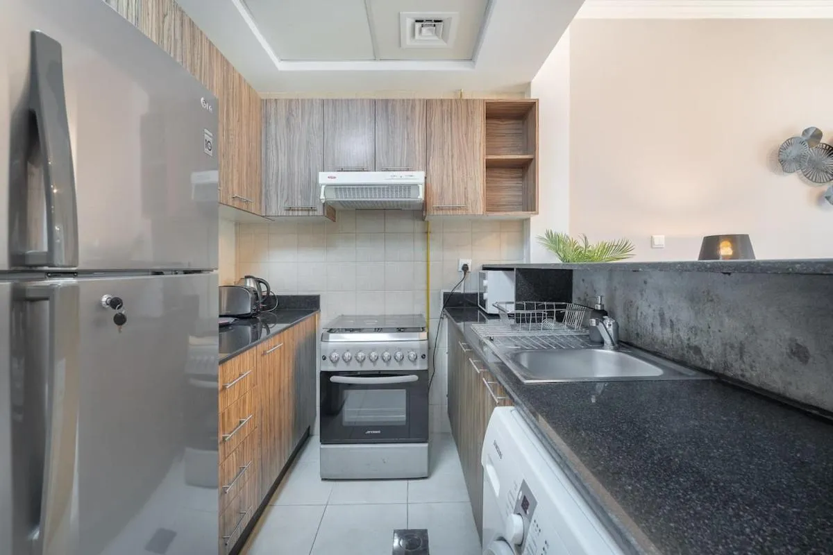 Delightful Studio Apartment in Downtown Dubai, Just Walk to Burj Khalifa! - 2