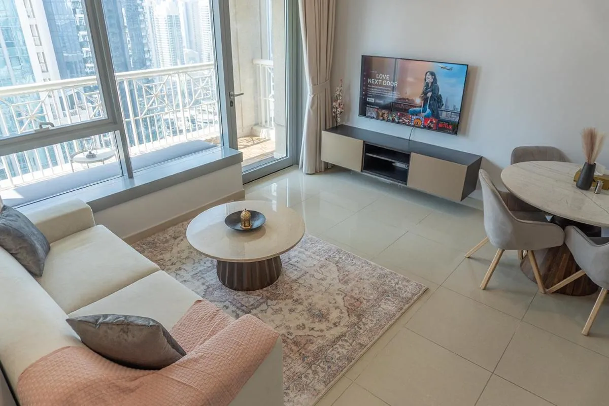 Downtown Gem, Full Burj Khalifa & Dubai Fountain Views, Luxury Amenities - 2