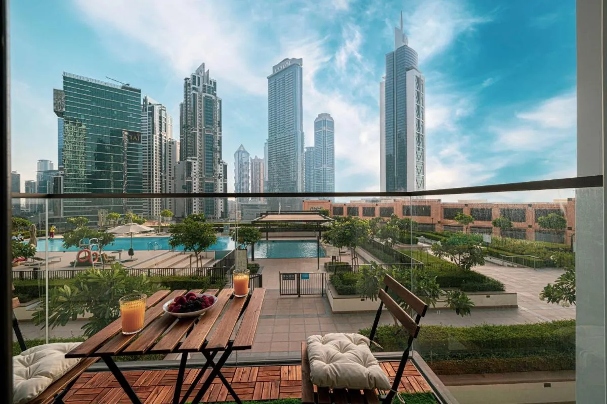 Downtown Luxurious 2BR Apartment near Burj Khalifa - 2