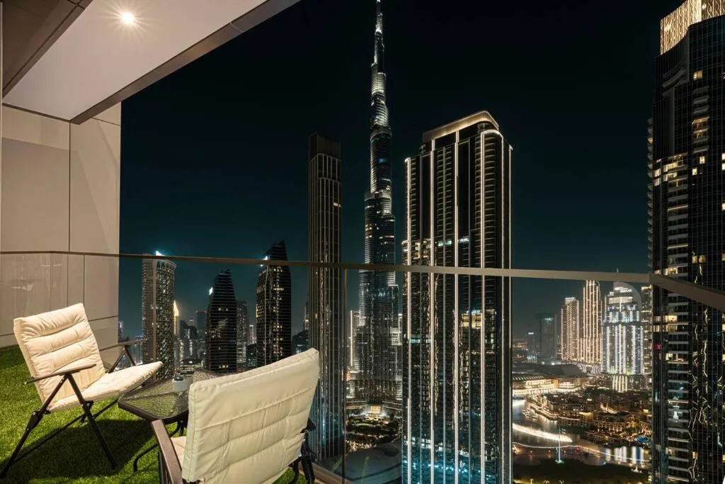 Downtown Luxury Iconic Burj & Fountain Views - 3