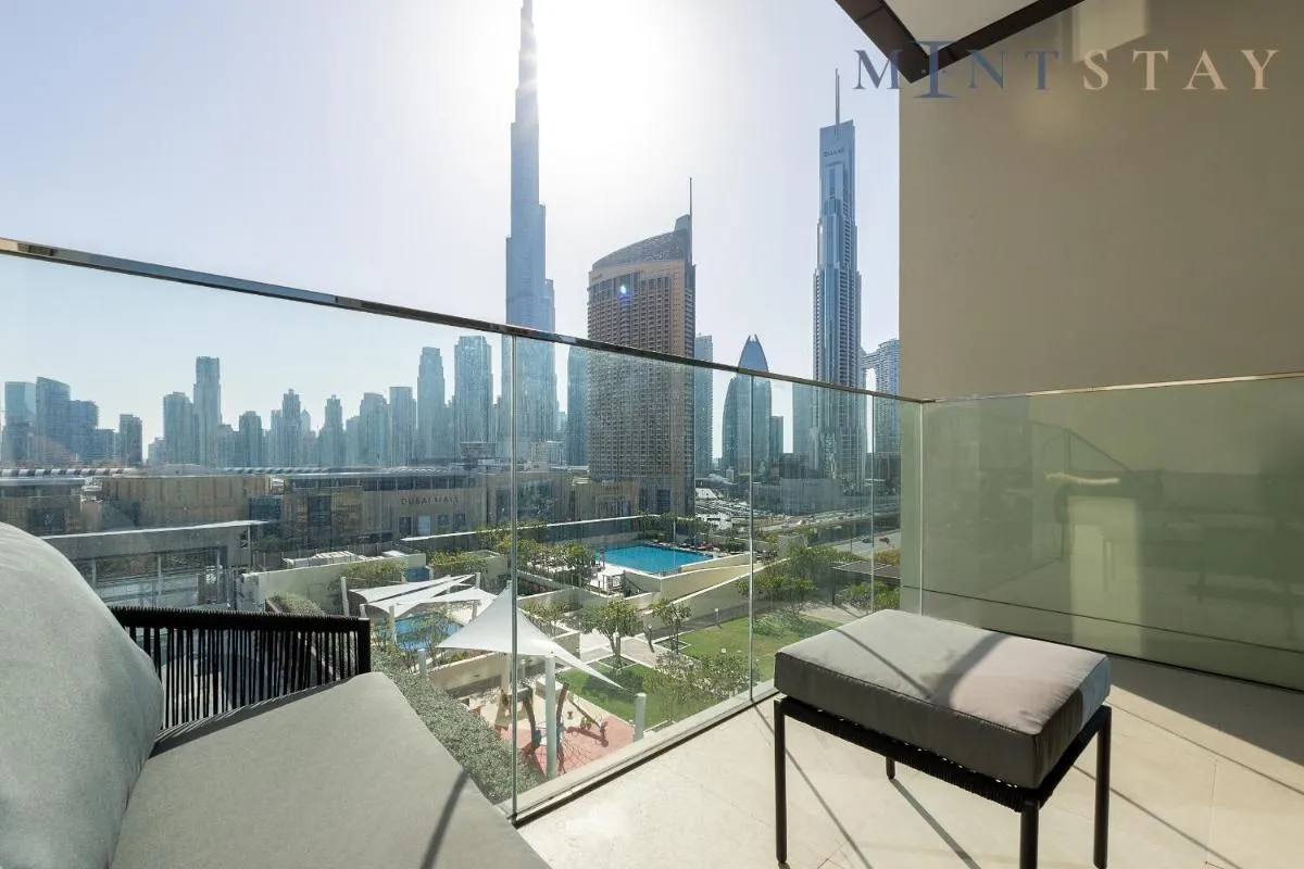 Downtown Views I Burj Khalifa View, Downtown Dubai – Mint Stay - 3