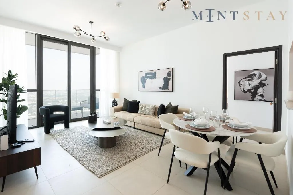 Downtown Views I City View, Downtown Dubai – Mint Stay