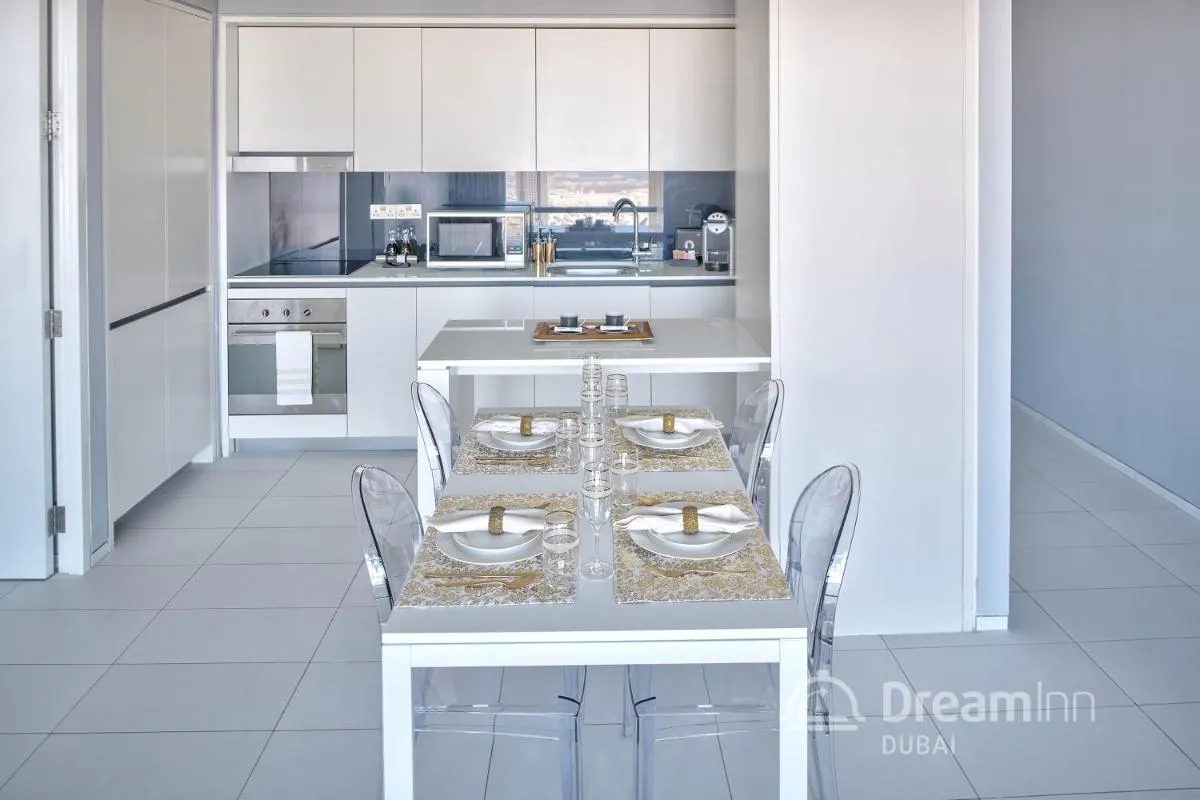 Dream Inn Apartments – Index Tower with Skyline Views - 3