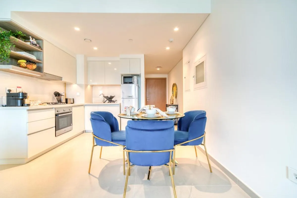 Dubai Elegance: 1BR with DIFC & Zabeel Views - 3