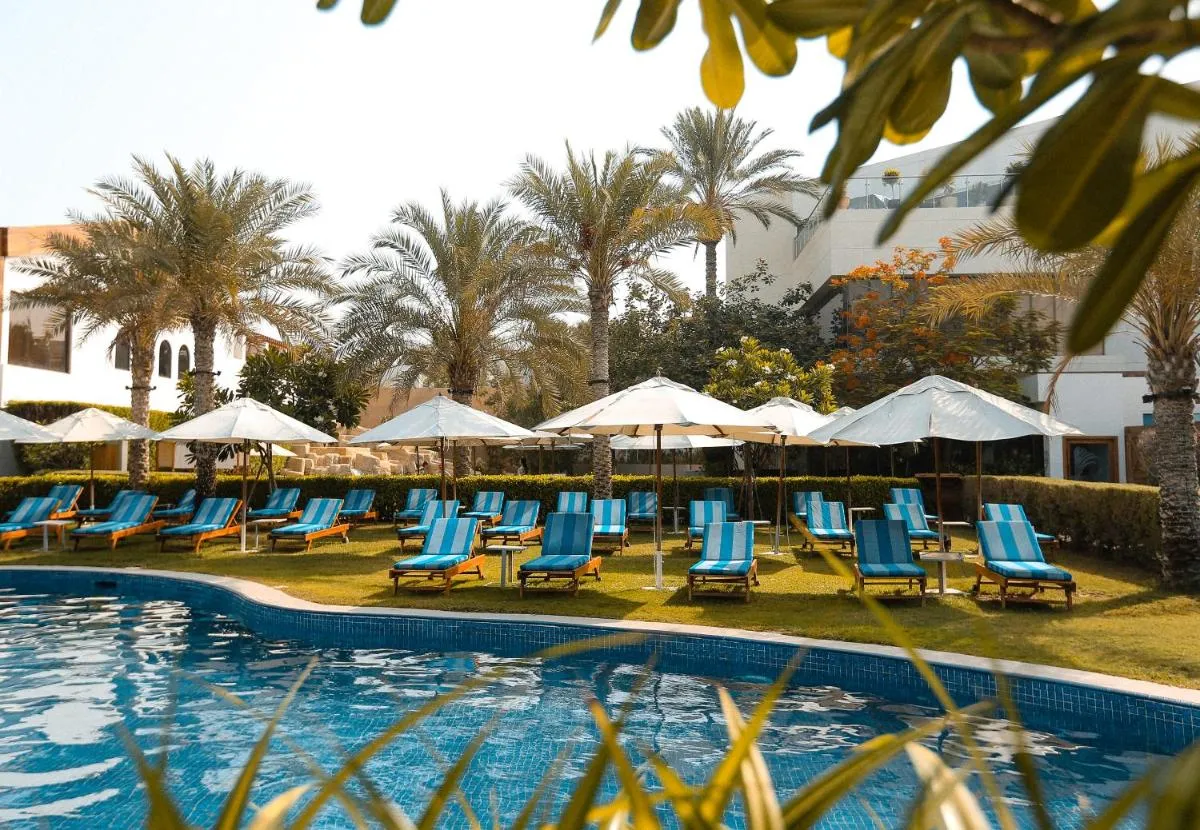 Dubai Marine Beach Resort & Spa - 2