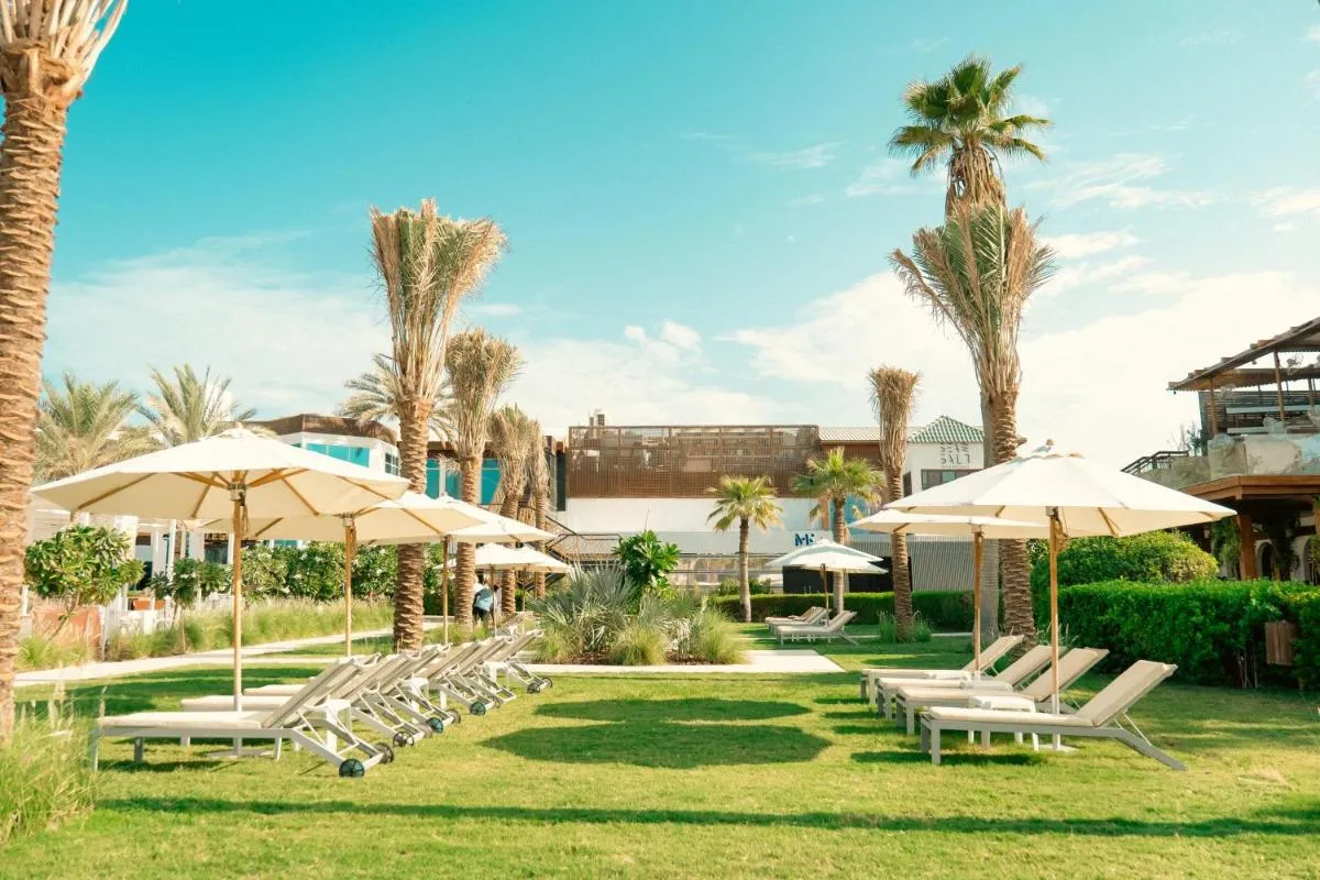 Dubai Marine Beach Resort & Spa - 3