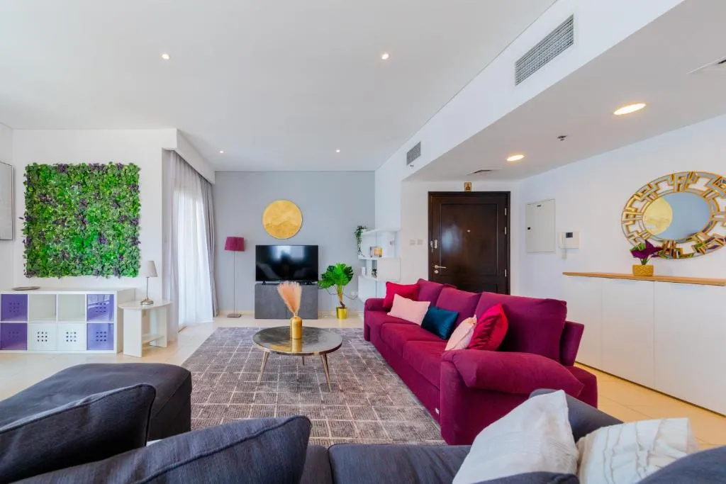 EDEN’S Homes & Villas – Royal Oceanic