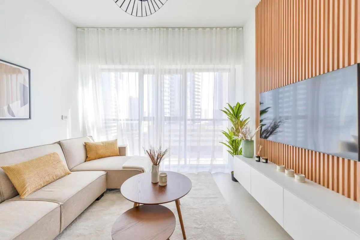 Elegant 1br Apartment At Bellevue Residence - 2